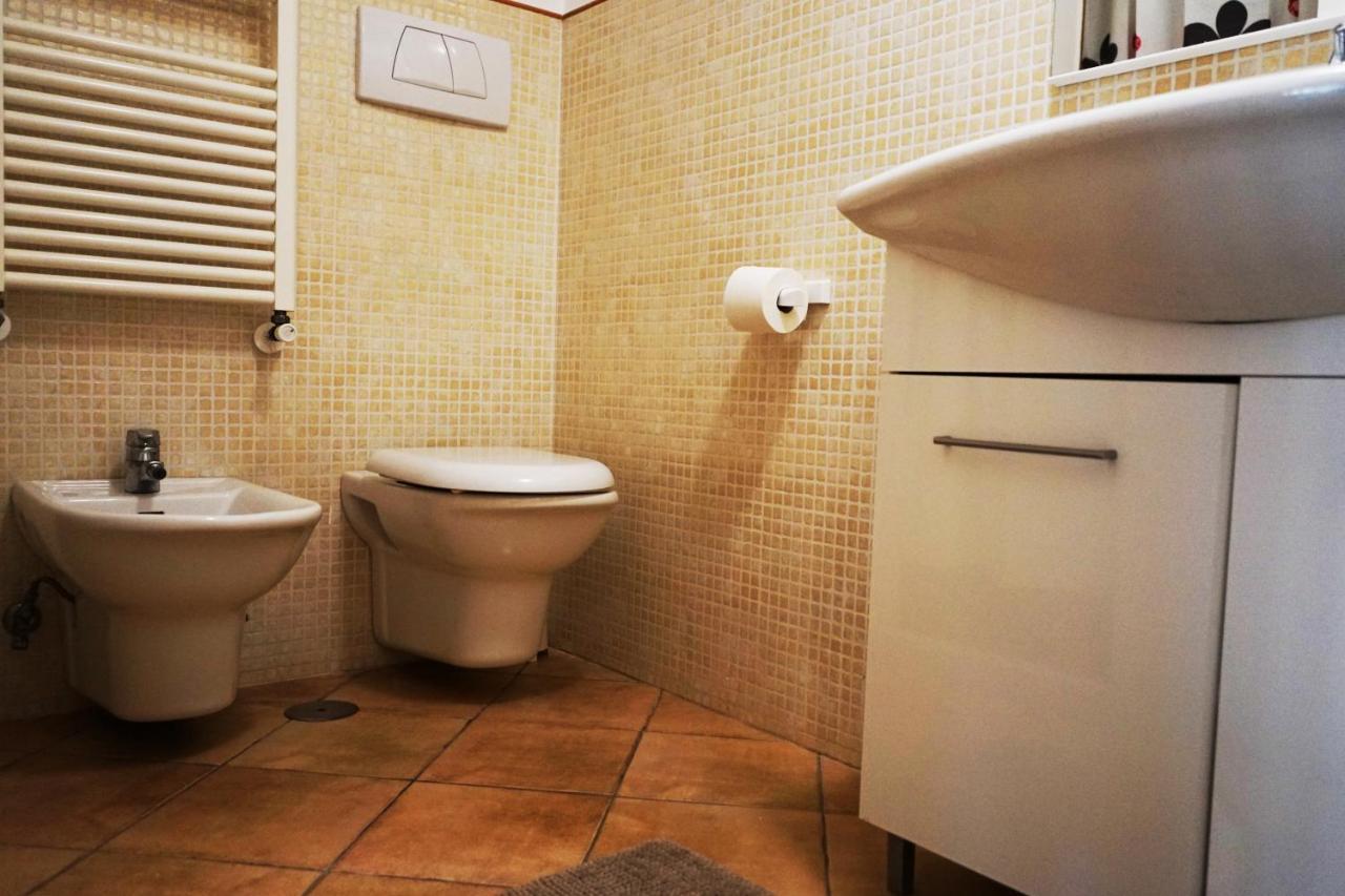 Appartamento Di Fronte Al Mare By Apulia Accommodation Бари Екстериор снимка