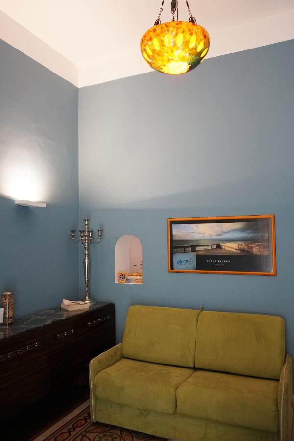 Appartamento Di Fronte Al Mare By Apulia Accommodation Бари Екстериор снимка