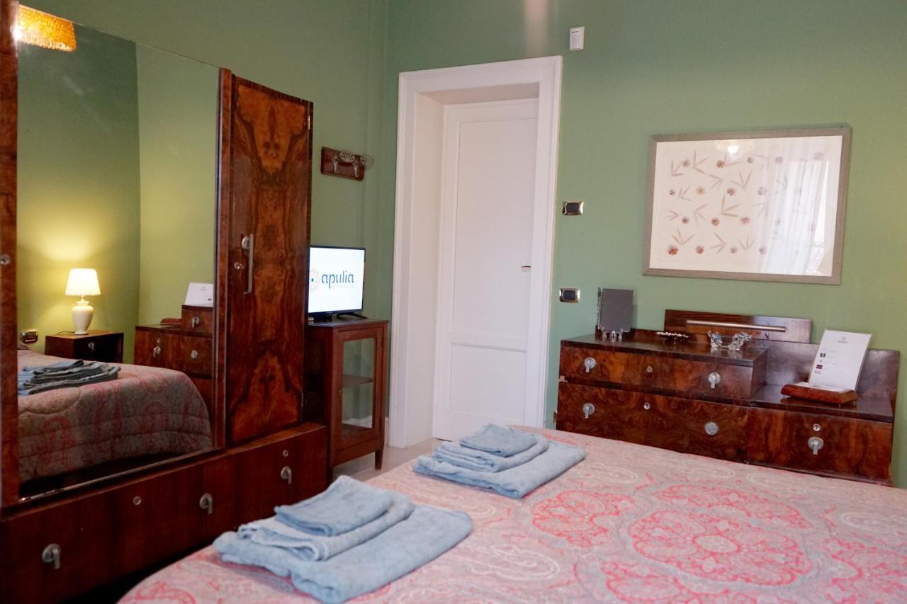 Appartamento Di Fronte Al Mare By Apulia Accommodation Бари Екстериор снимка